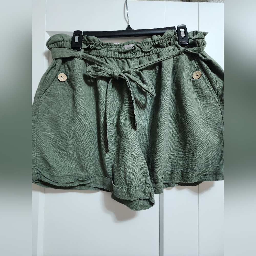 Mauriced Olive Green Women's Shorts